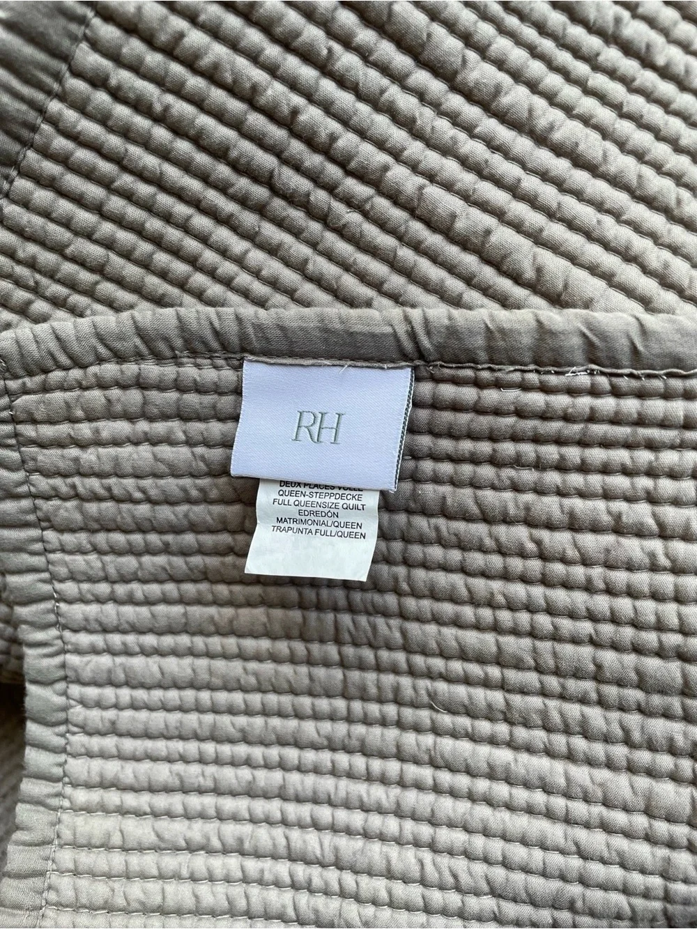 RH CHANNEL STITCH COTTON VOILE COVERLET Full/Quenn